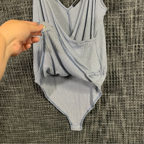 Harlowe & Graham Blue & White Stripe Women's Spaghetti Strap Bodysuit Large #929 - Picture 4 of 10